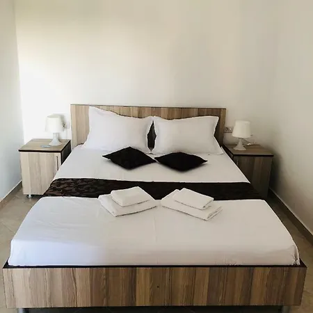 Marcos 3* Костинешти