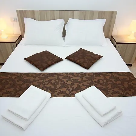 Marcos Костинешти