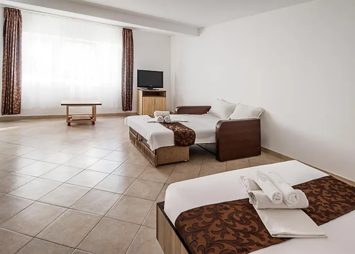 Marcos بيت ضيافة كوستِنيست